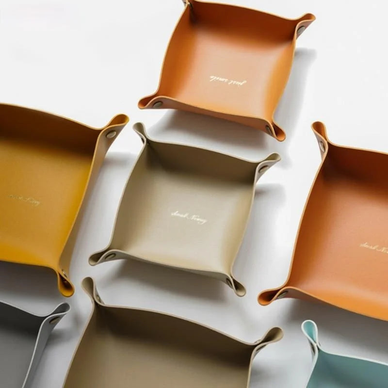 Skandinavische Lederablage – Stilvoller Organizer für Schmuck & Schlüssel