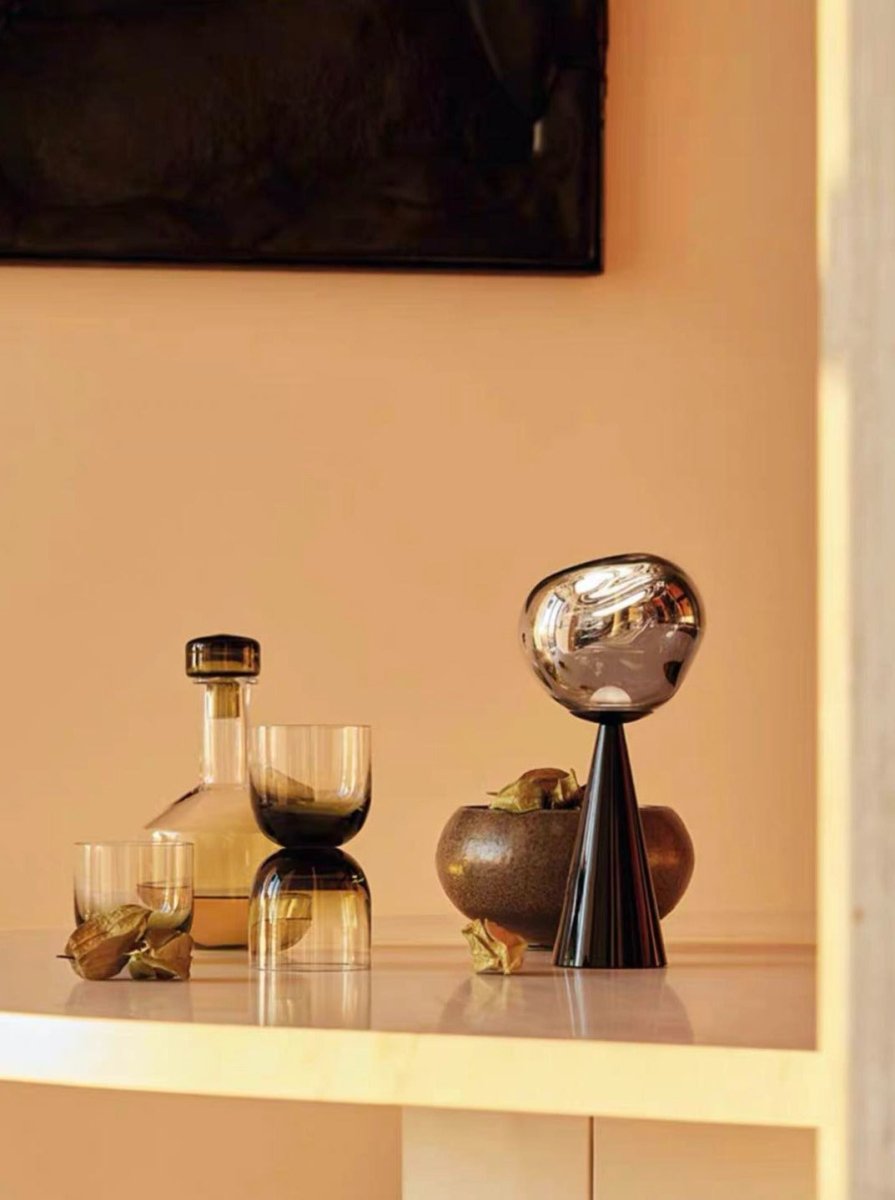 Tischlampe LED – Dimmbar, tragbar & nordisch-modern